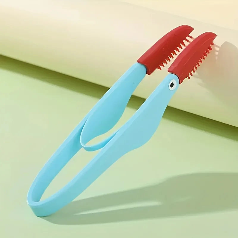 Gentle Tear Stain Cleaning Comb